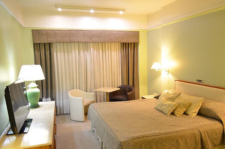 Alkazar Hotel 4*