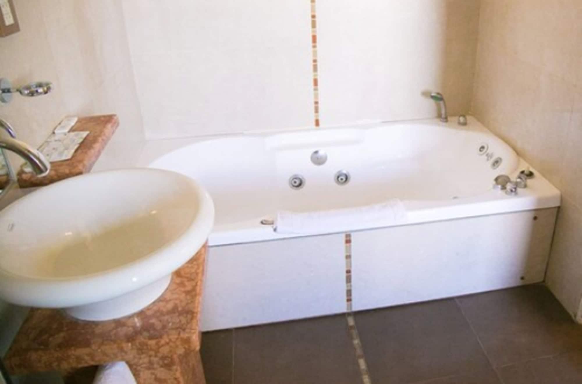 Hotel Alkazar 4*